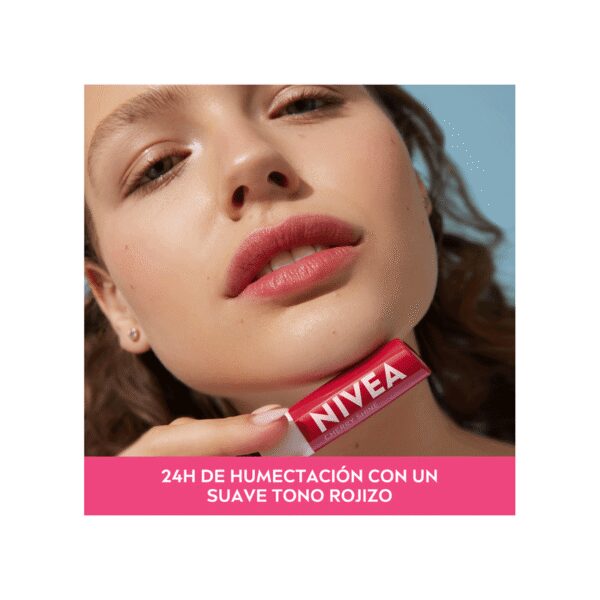 NIVEA - PROTECTOR LABIAL HUMECTANTE CHERRY SHINE - Imagen 2